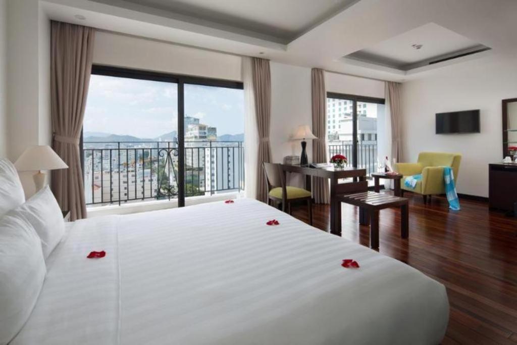 Legendsea Hotel Nha Trang Exterior photo