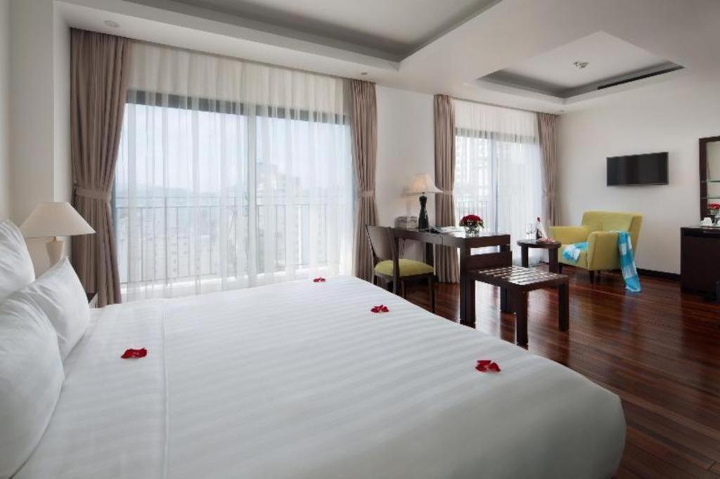 Legendsea Hotel Nha Trang Exterior photo