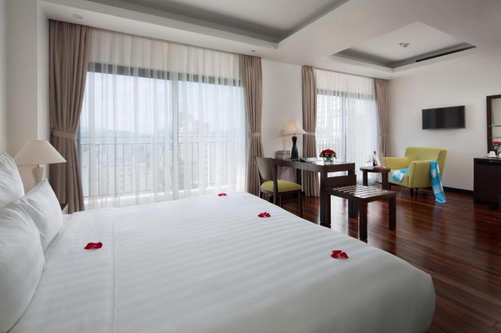 Legendsea Hotel Nha Trang Exterior photo